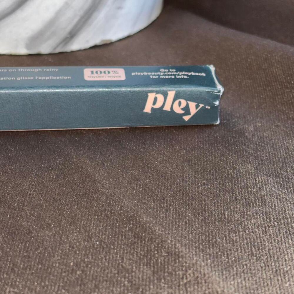 Pley let it linger gel eyeliner pencil